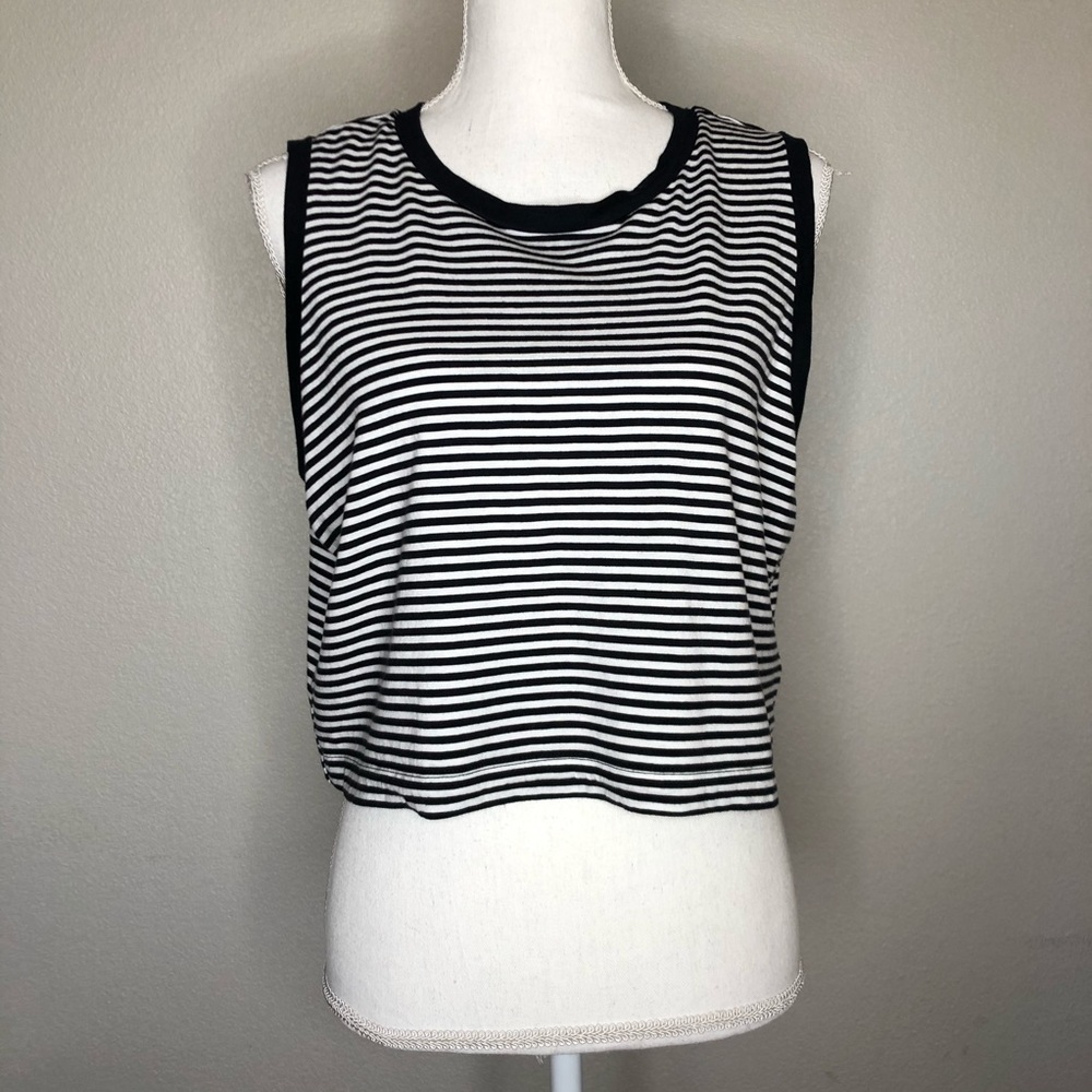 Gap Muscle Crop Top - Picture 1 of 5